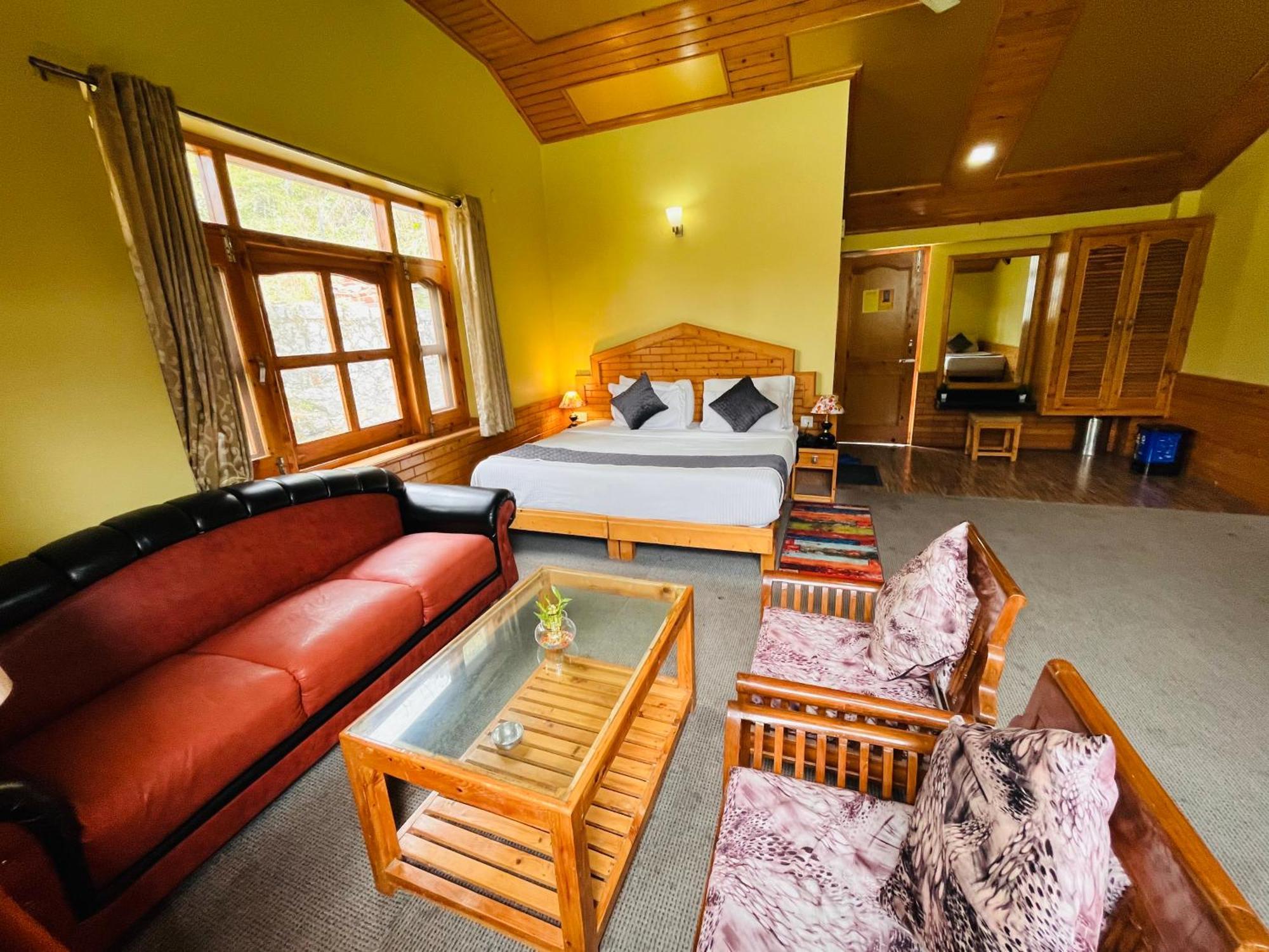 Snow Clad Riverview Hotel & Resort, Manali Exterior photo